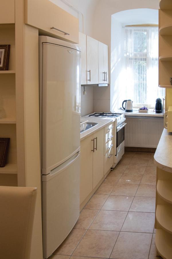 Theatroom Apartman Eger Ngoại thất bức ảnh