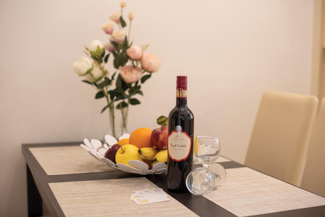 Theatroom Apartman Eger Ngoại thất bức ảnh